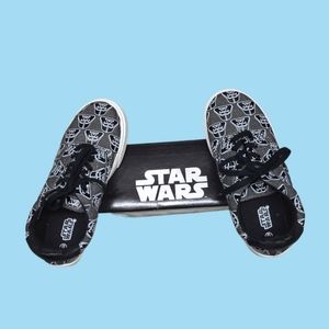 STAR WARS SHOES BOYS SIZE 6 BLACK AND WHITE DARTH VADER PRINT LACE UP FOOTWEAR